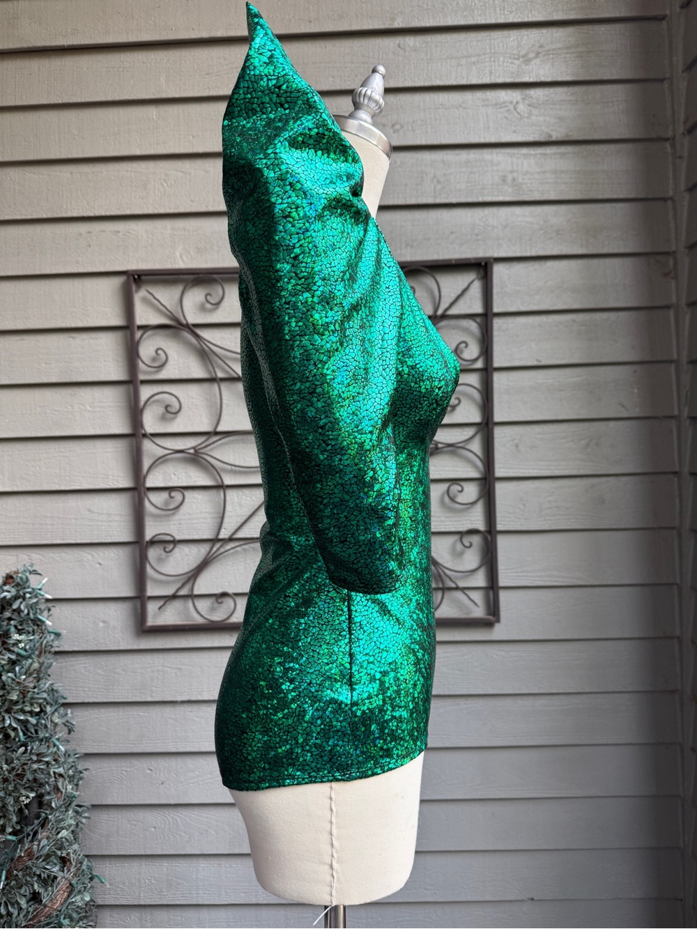 NWOT Lena Quist Emerald Green V-Neck Bodysuit with a Mermaid skirt Size Small - Picture 6 of 11